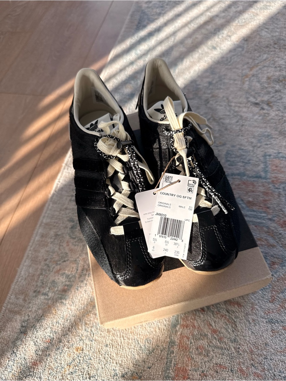 adidas x sftm country og black us 6